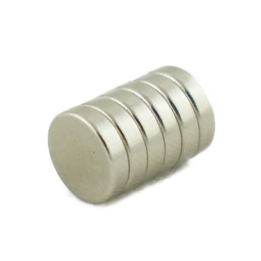 Neodymové magnety 8x2mm (6ks)